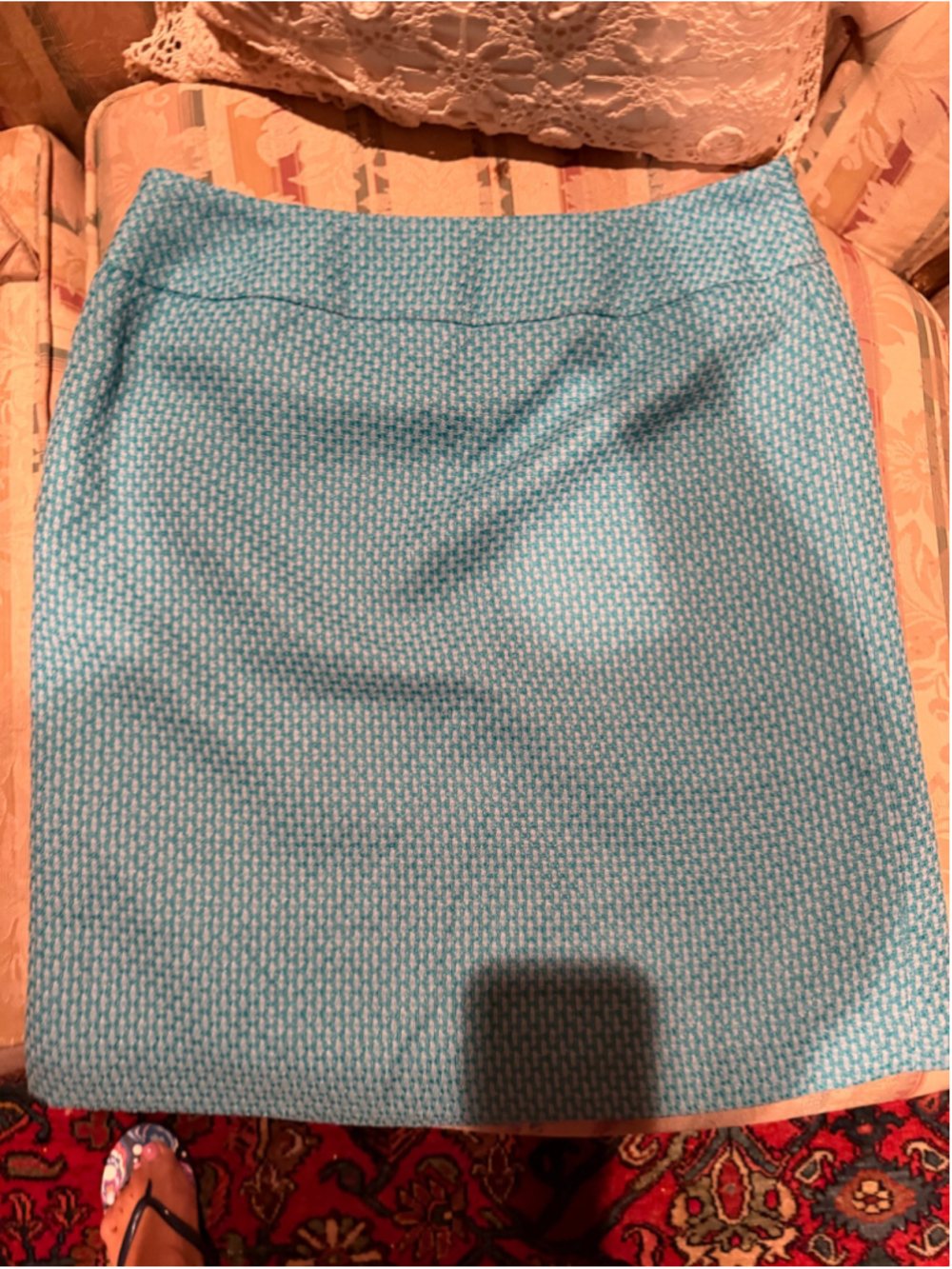 Bob Mackie Studio blue & white houndstooth polyester skirt in a size 10P #hounds